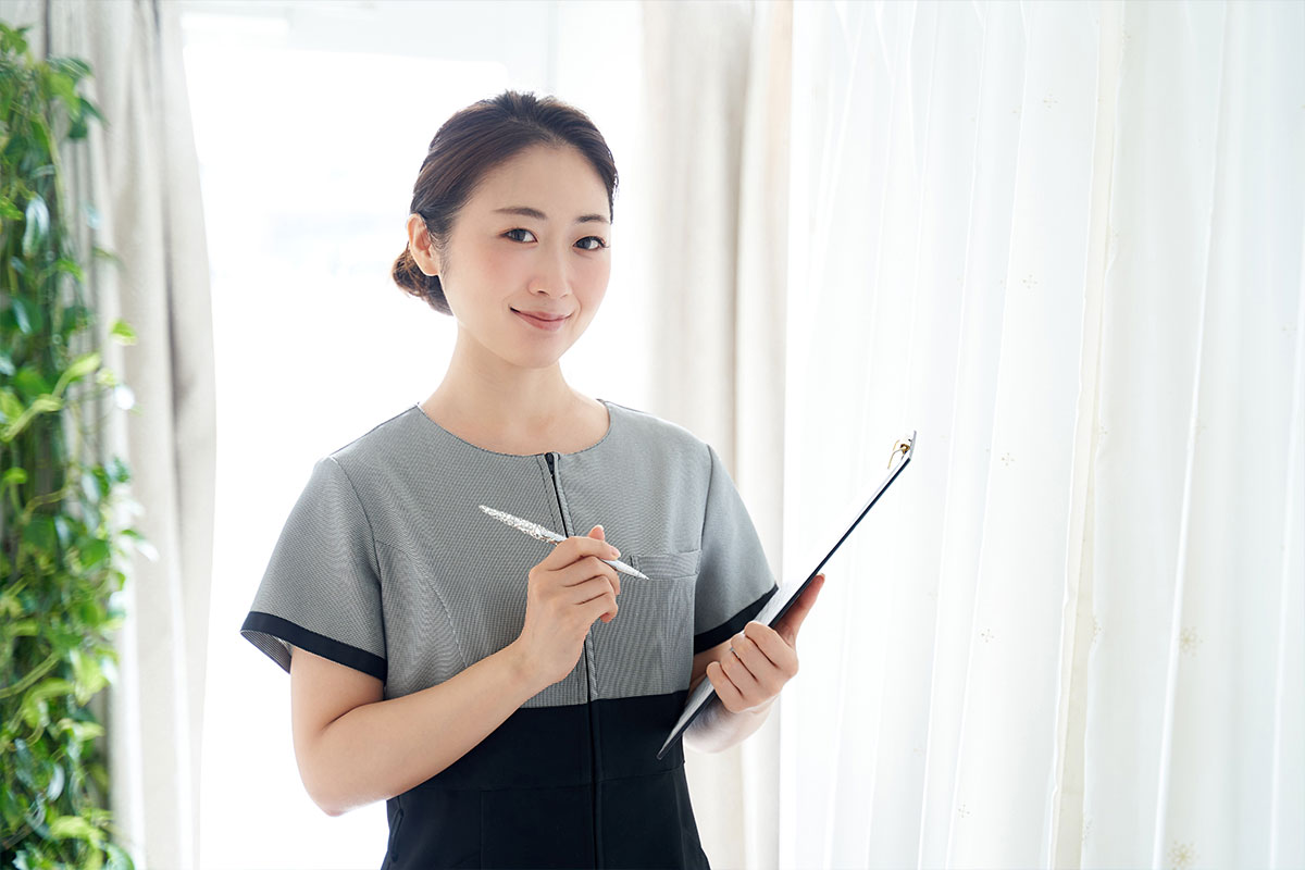 制服支給の画像